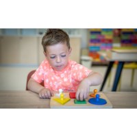 Vormen sorteren | Educo | Spelbord | KLEURRIJK.