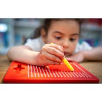 Magnetisch ontwerpbord | Educo | Spelkist | HOUVAST.