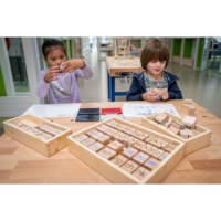 Stempelset alfabet - gesloten letters | Educo | Oefenmateriaal | 27-delig | LETTERLIJK.