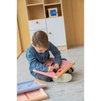 Oefen aankleden | Educo | Speelmateriaal | PIONIER.